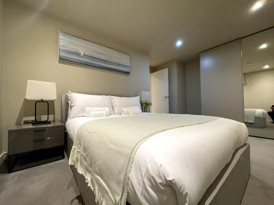 2Br Urban Vista Retreat Chcl F7 Apartment Chigwell ภายนอก รูปภาพ