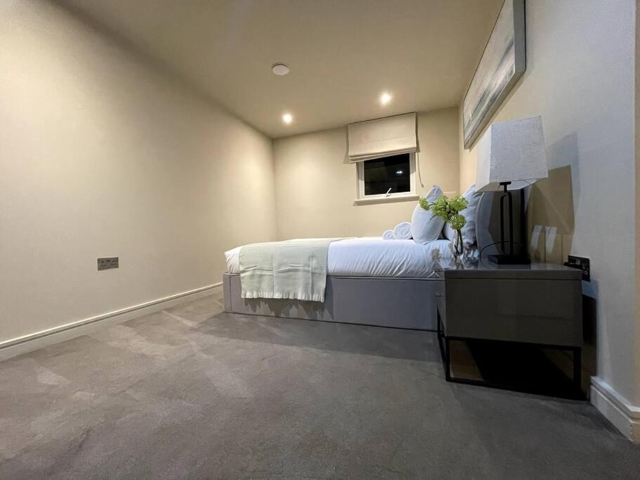 2Br Urban Vista Retreat Chcl F7 Apartment Chigwell ภายนอก รูปภาพ
