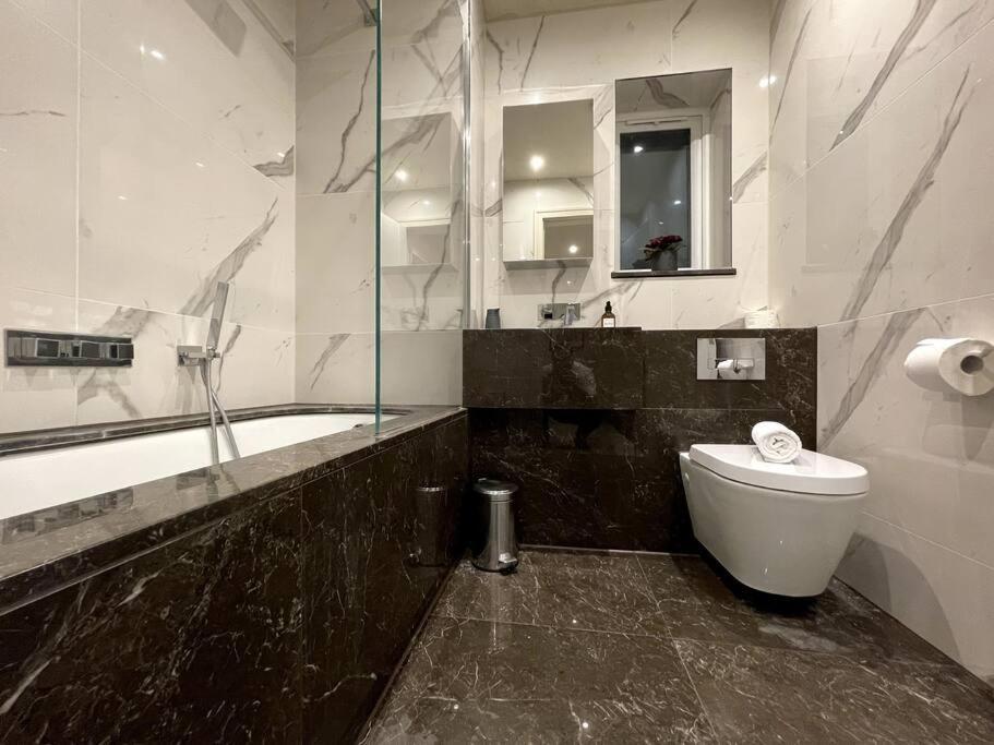 2Br Urban Vista Retreat Chcl F7 Apartment Chigwell ภายนอก รูปภาพ