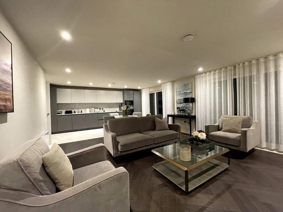 2Br Urban Vista Retreat Chcl F7 Apartment Chigwell ภายนอก รูปภาพ