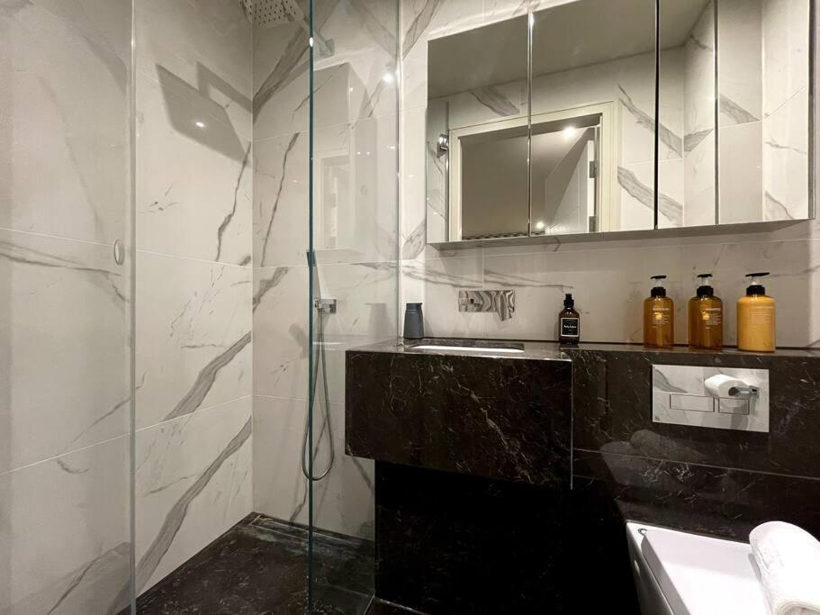 2Br Urban Vista Retreat Chcl F7 Apartment Chigwell ภายนอก รูปภาพ