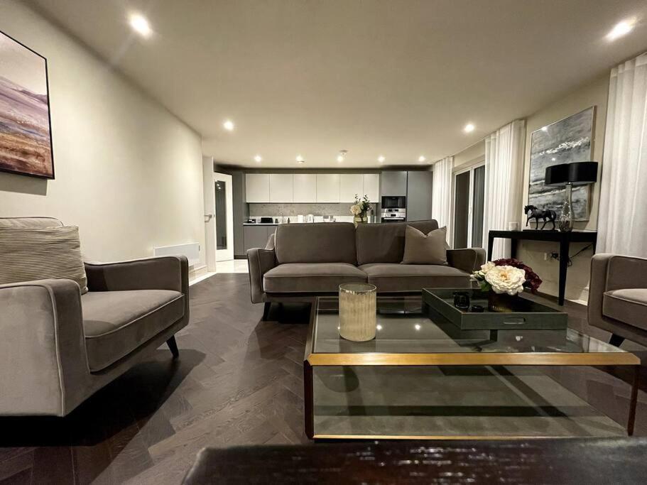 2Br Urban Vista Retreat Chcl F7 Apartment Chigwell ภายนอก รูปภาพ