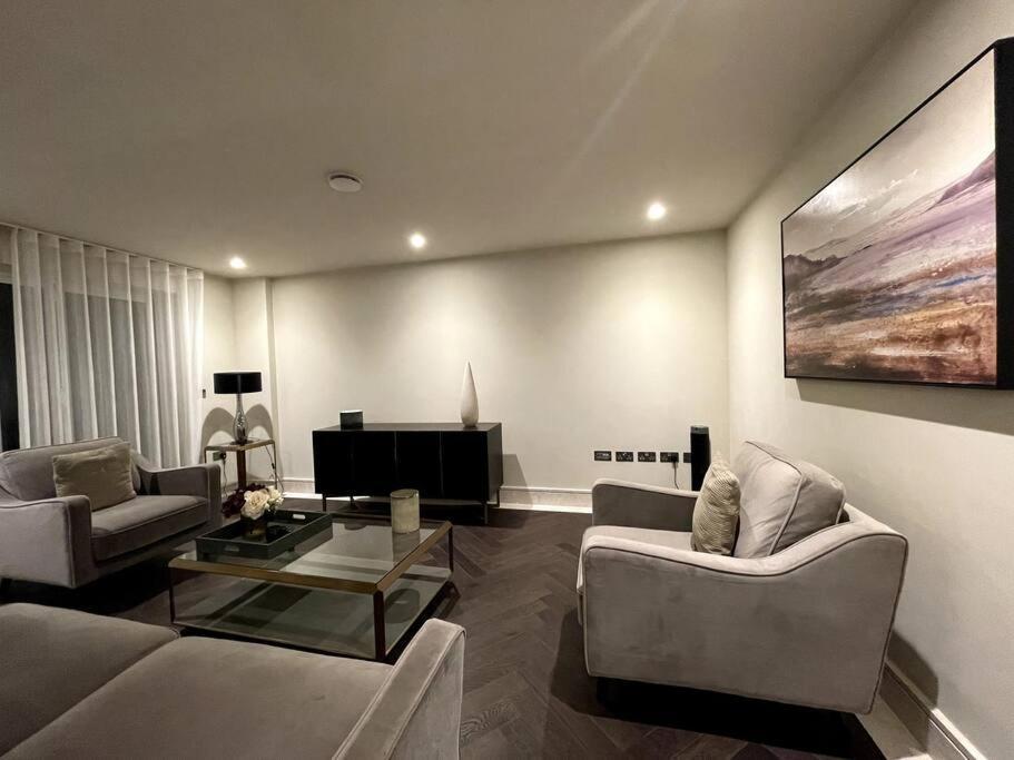 2Br Urban Vista Retreat Chcl F7 Apartment Chigwell ภายนอก รูปภาพ
