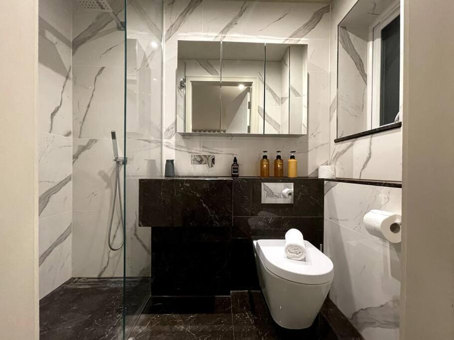 2Br Urban Vista Retreat Chcl F7 Apartment Chigwell ภายนอก รูปภาพ